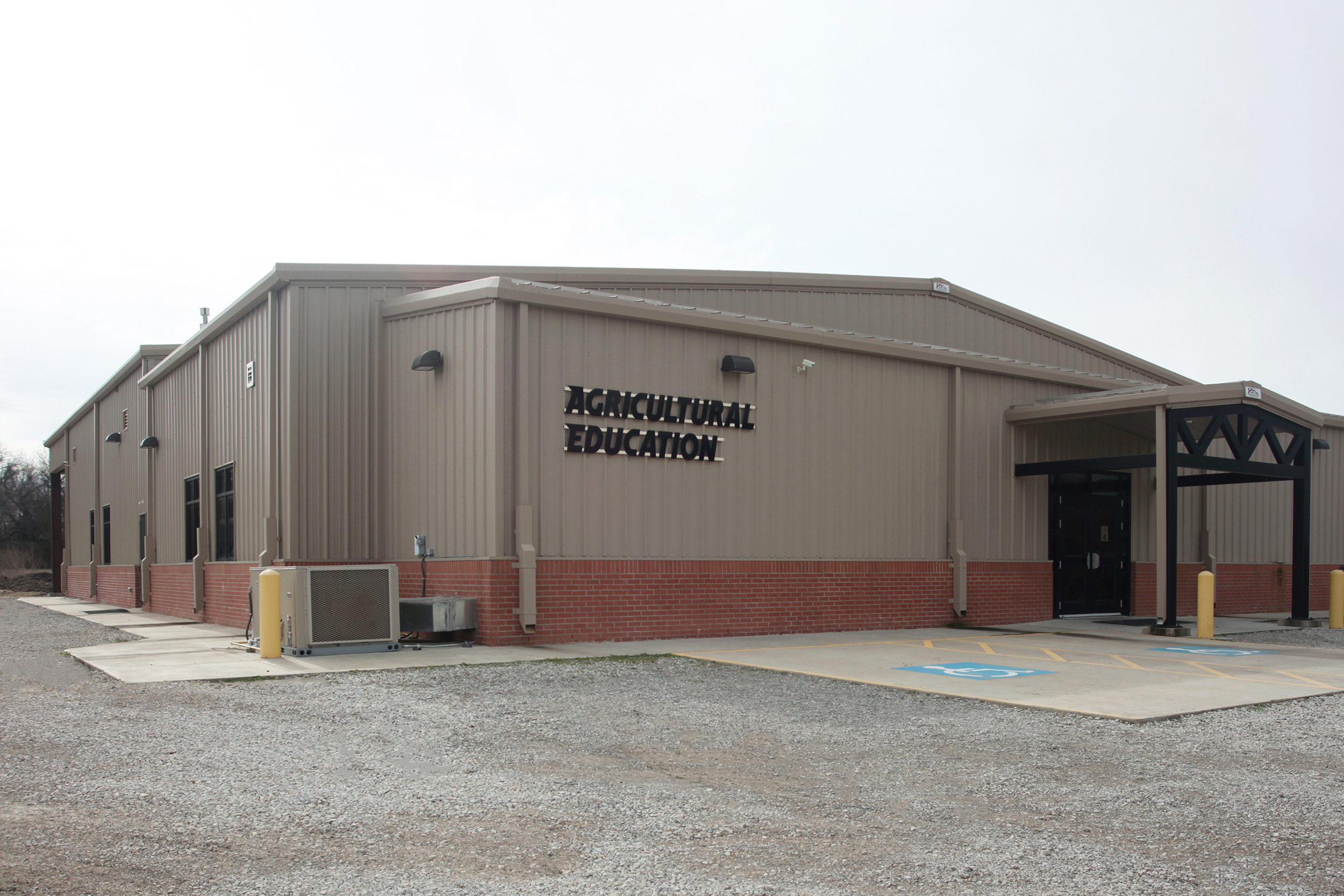 Photo of Madill Ag Building